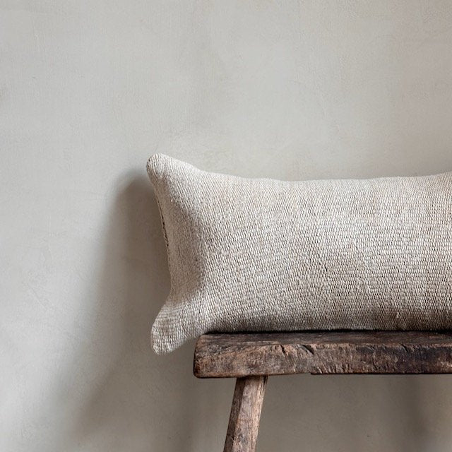 The Corner - L.E. N° 83 60 x 30 1(2) - Cushions