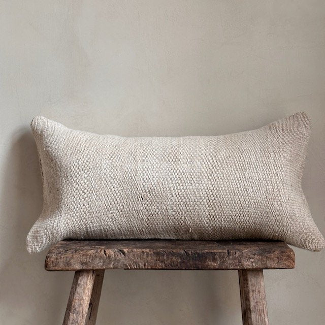 The Corner - L.E. N° 83 60 x 30 1(2) - Cushions