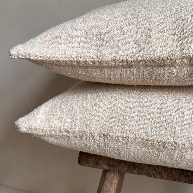 The Corner - L.E. N° 98 60 x 40 1 (2) - Cushions