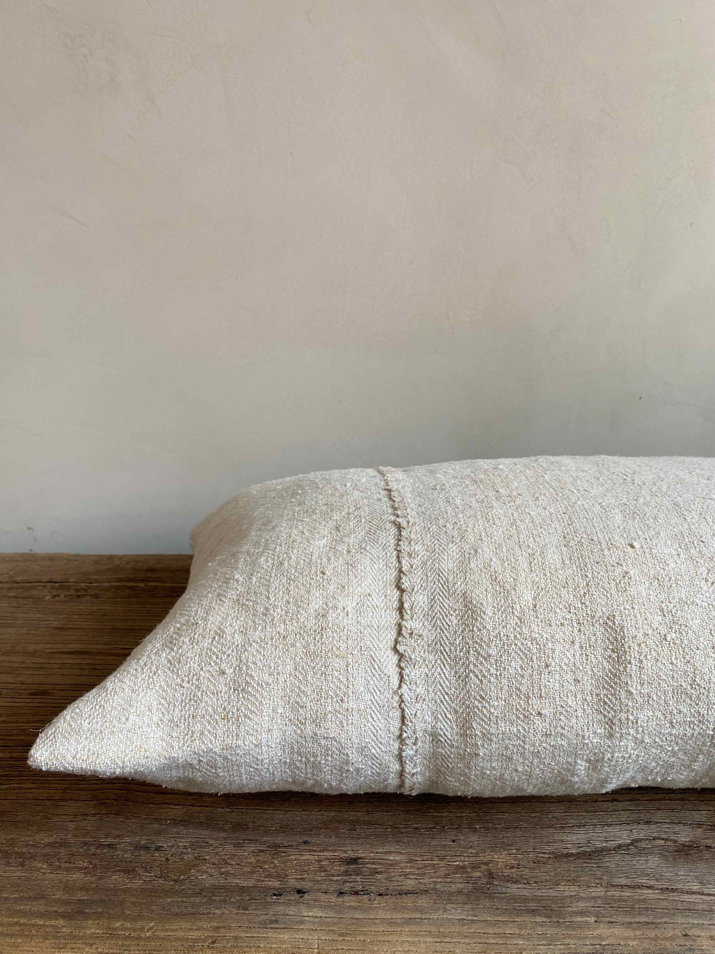 The Corner - L.E. N°43 40 X 70 - Cushions