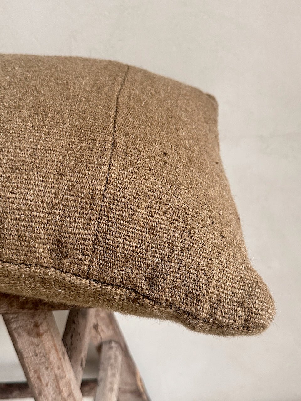 The Corner - Limited edition N° 146 75 x 35 cm - Cushions