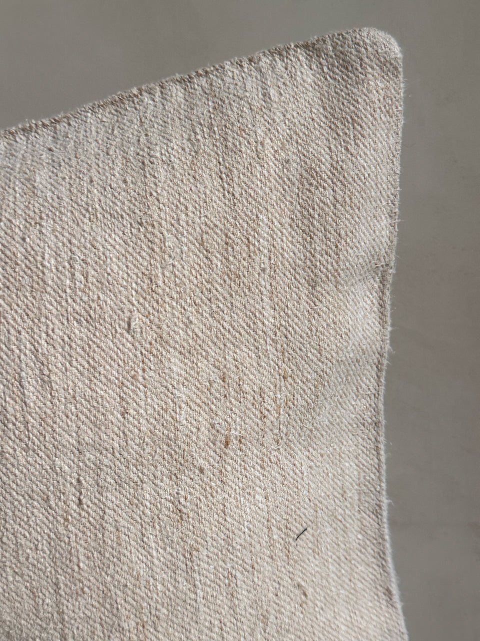The Corner - Limited edition N° 155 70 x 40 cm 1/2 - Cushions