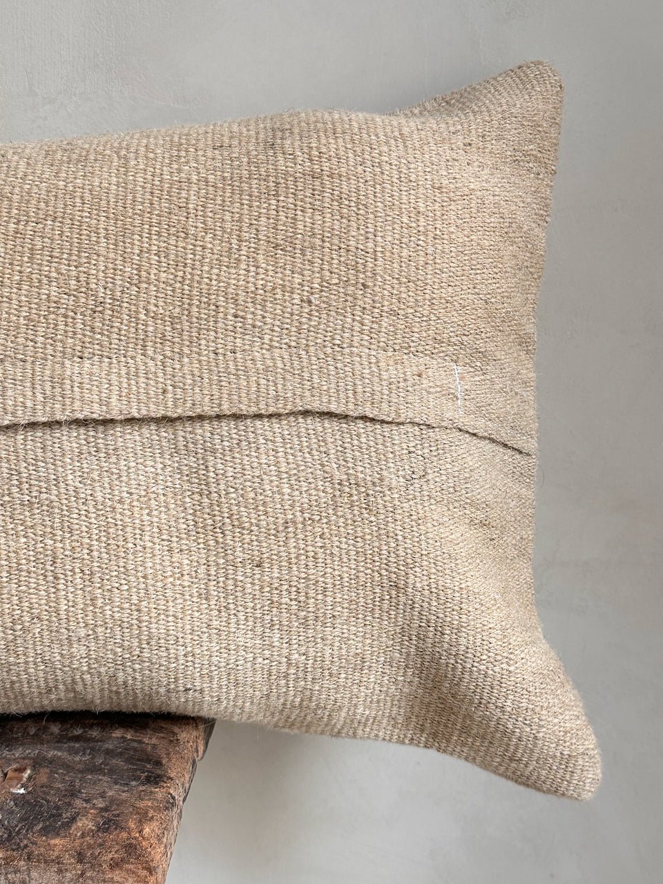 The Corner - Limited edition N° 243 80 x 37 cm - Cushions