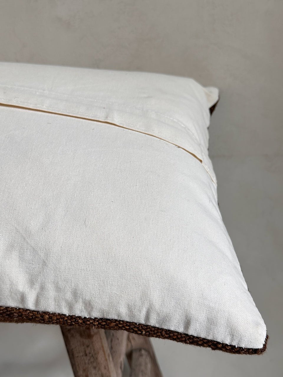 The Corner - Limited edition N° 147 60 x 40 cm - Cushions