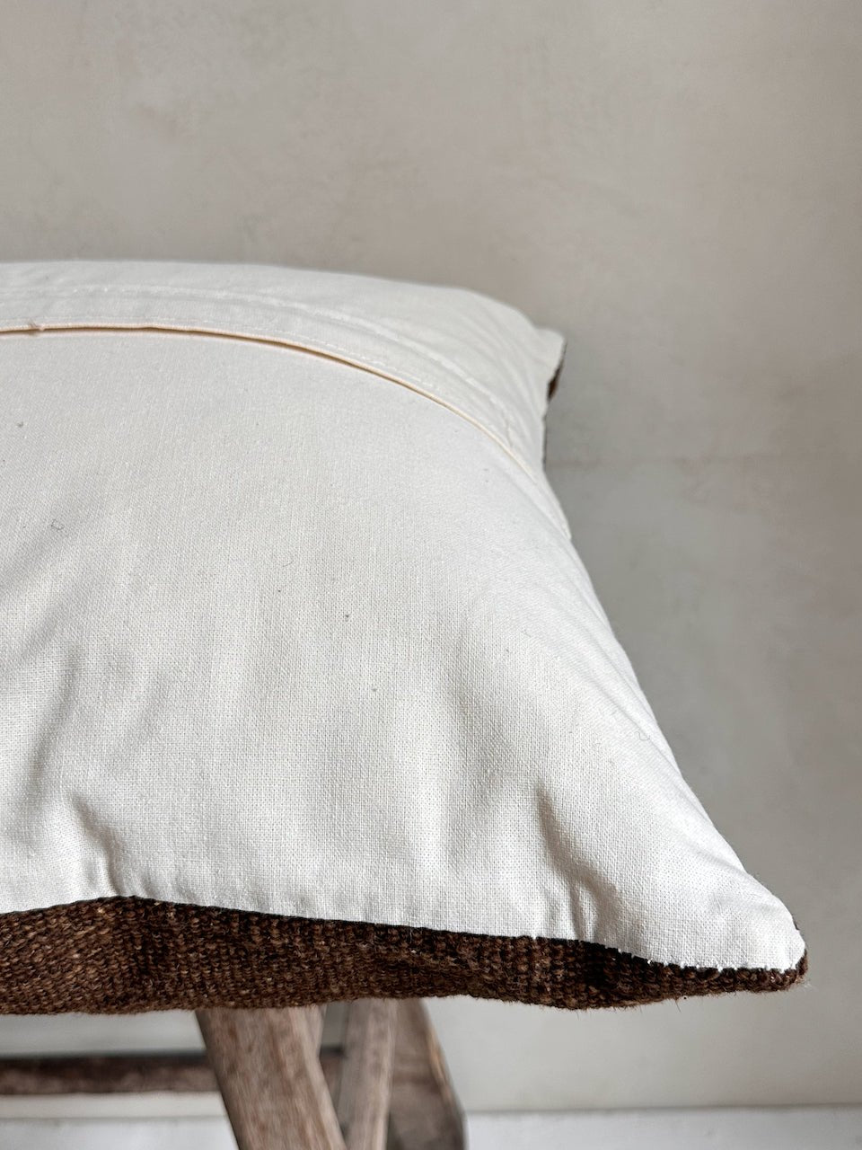 The Corner - Limited edition N° 148 60 x 40 cm - Cushions