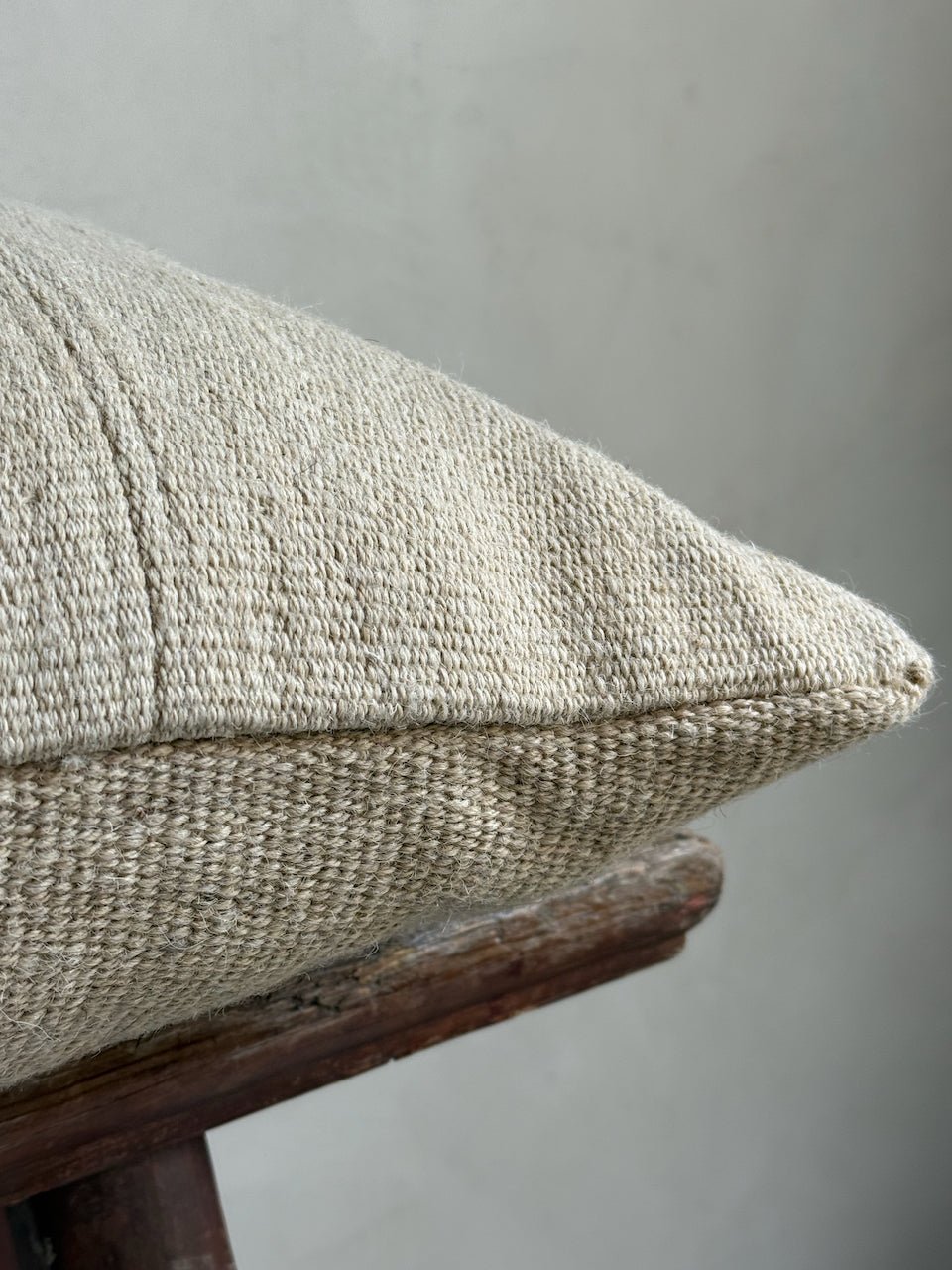 The Corner - Limited edition N° 243 80 x 37 cm - Cushions