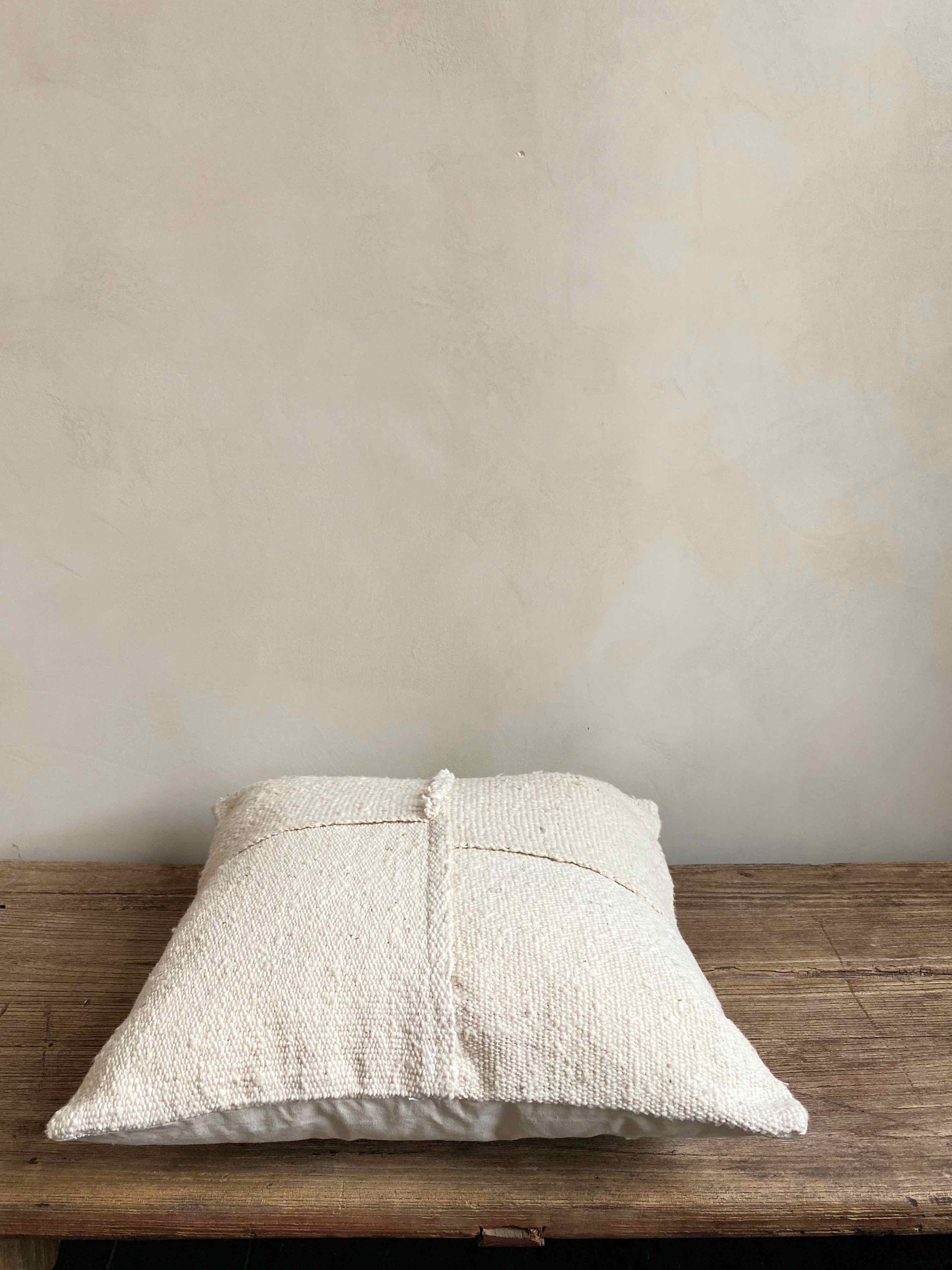 The Corner - Limited edition N°45 50 x 50 (Copy) - Cushions