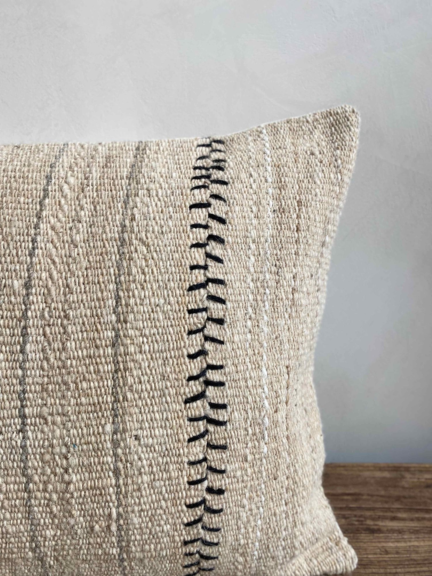 The Corner - Limited edition N°50 70 x 40 - Cushions