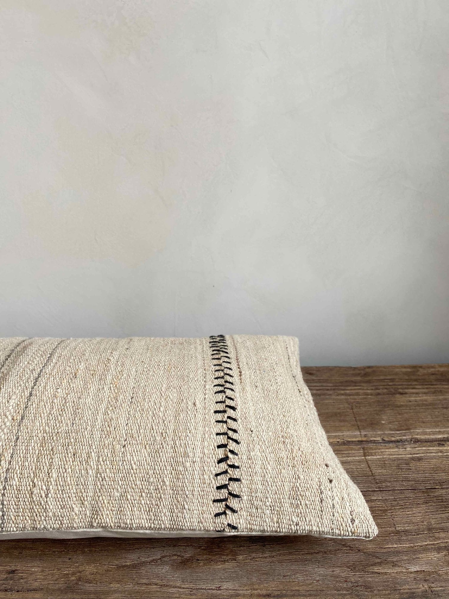 The Corner - Limited edition N°50 70 x 40 - Cushions