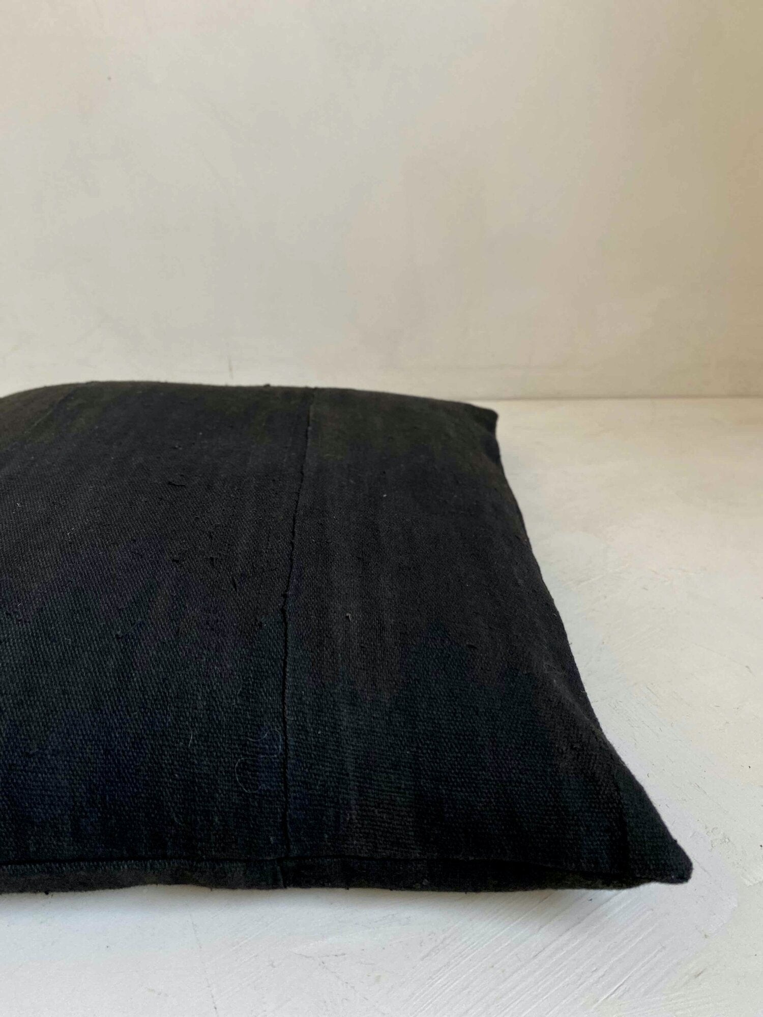The Corner - Meditation cushion charcoal 50 x 50 - Cushions