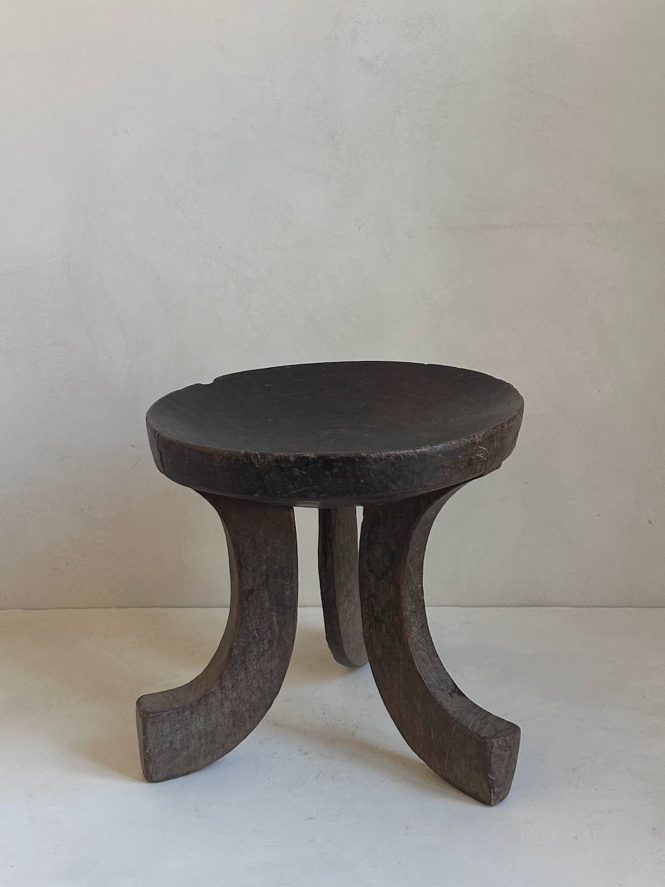 The Corner - Oromo stool N° 77 - African Benches & Stools
