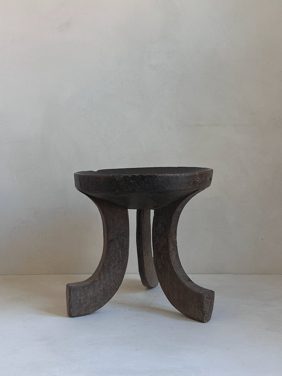 The Corner - Oromo stool N° 77 - African Benches & Stools