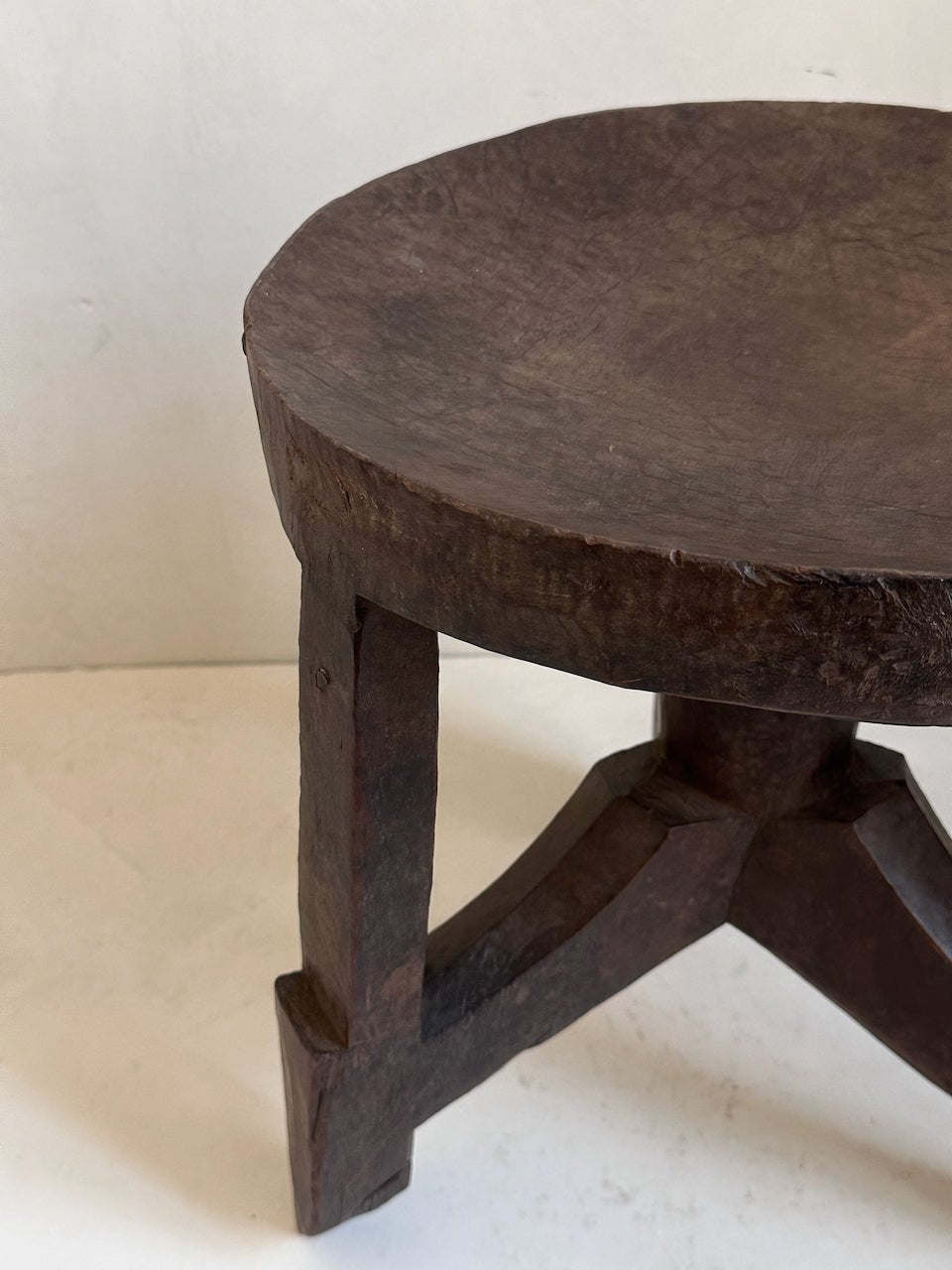 The Corner - Oromo stool N° 78 - African Benches & Stools