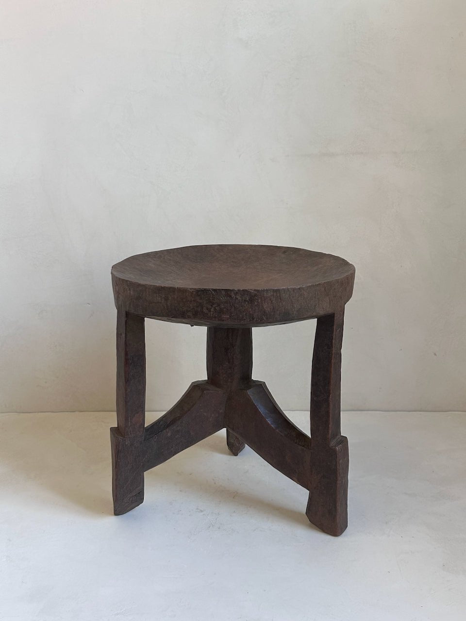 The Corner - Oromo stool N° 78 - African Benches & Stools