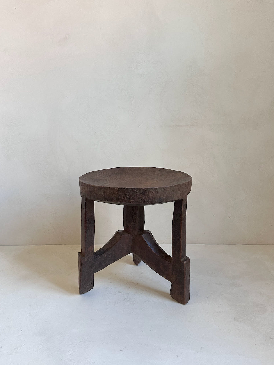 The Corner - Oromo stool N° 78 - African Benches & Stools