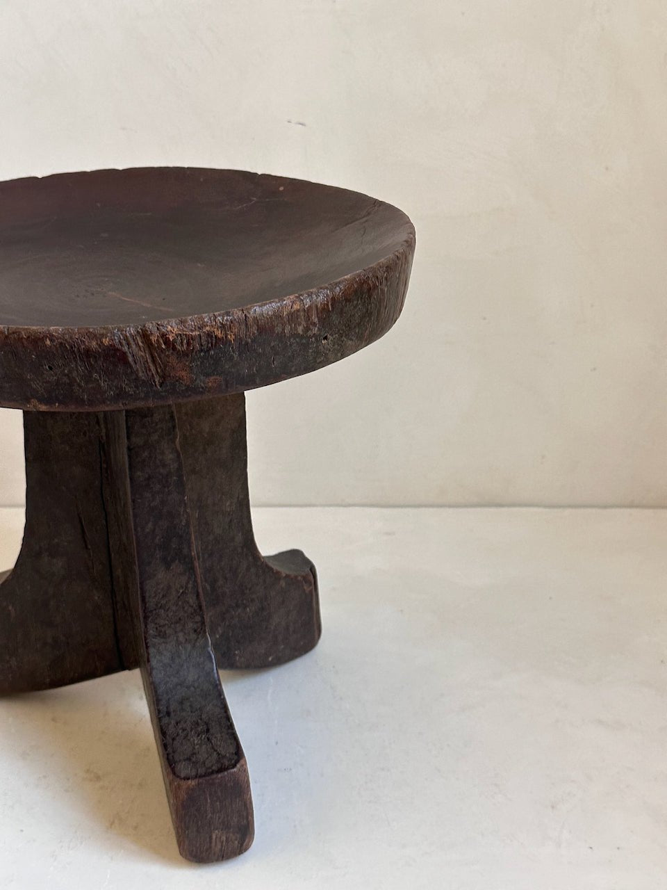 The Corner - Oromo stool N° 79 - African Benches & Stools