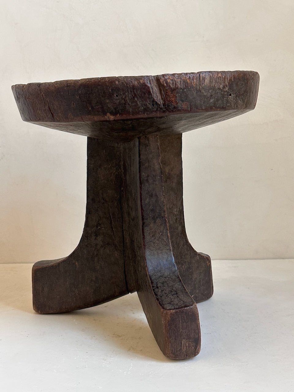 The Corner - Oromo stool N° 79 - African Benches & Stools