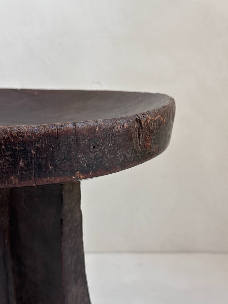 The Corner - Oromo stool N° 79 - African Benches & Stools