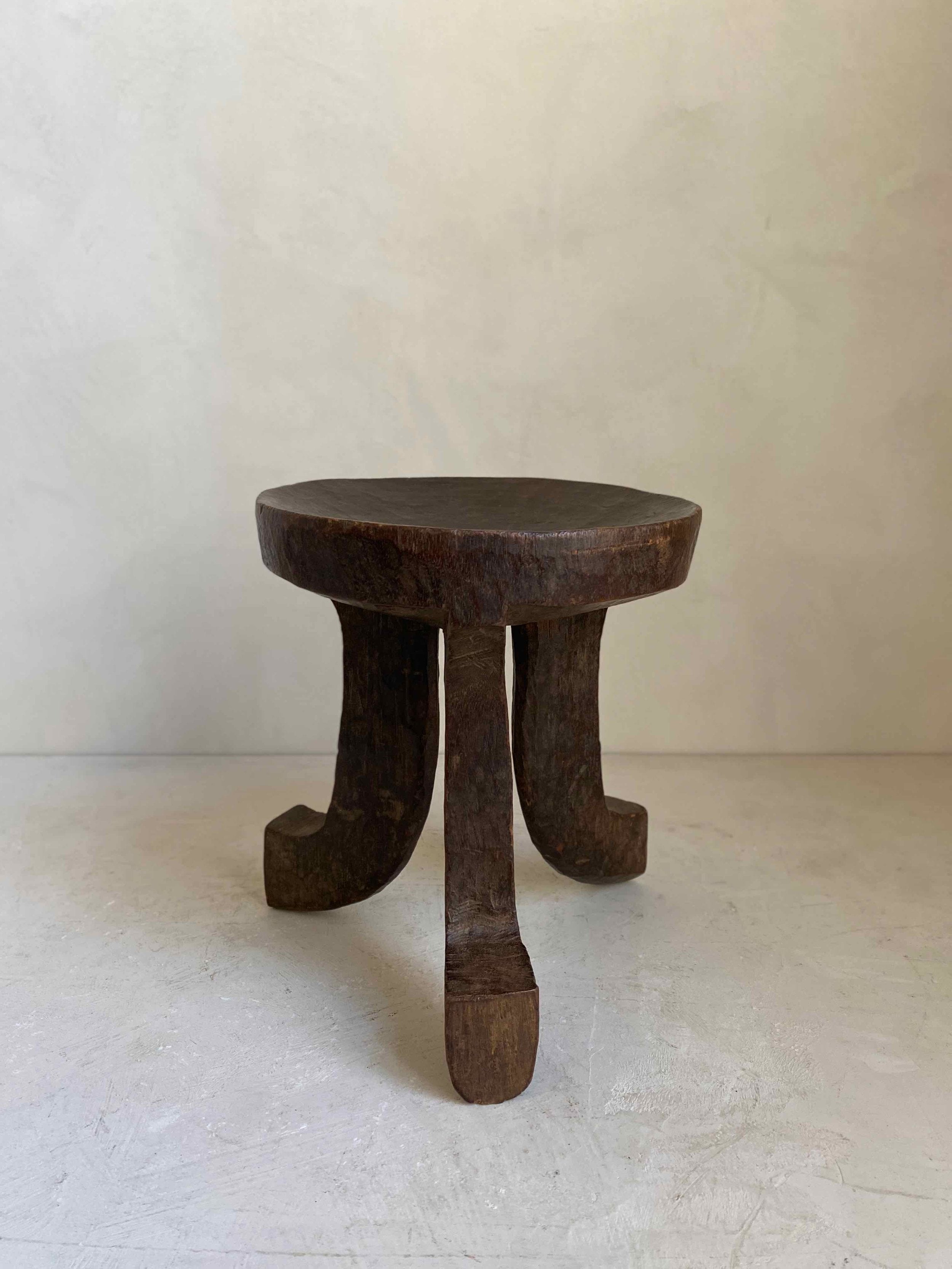 The Corner - Oromo stool N° 20 - African Benches & Stools