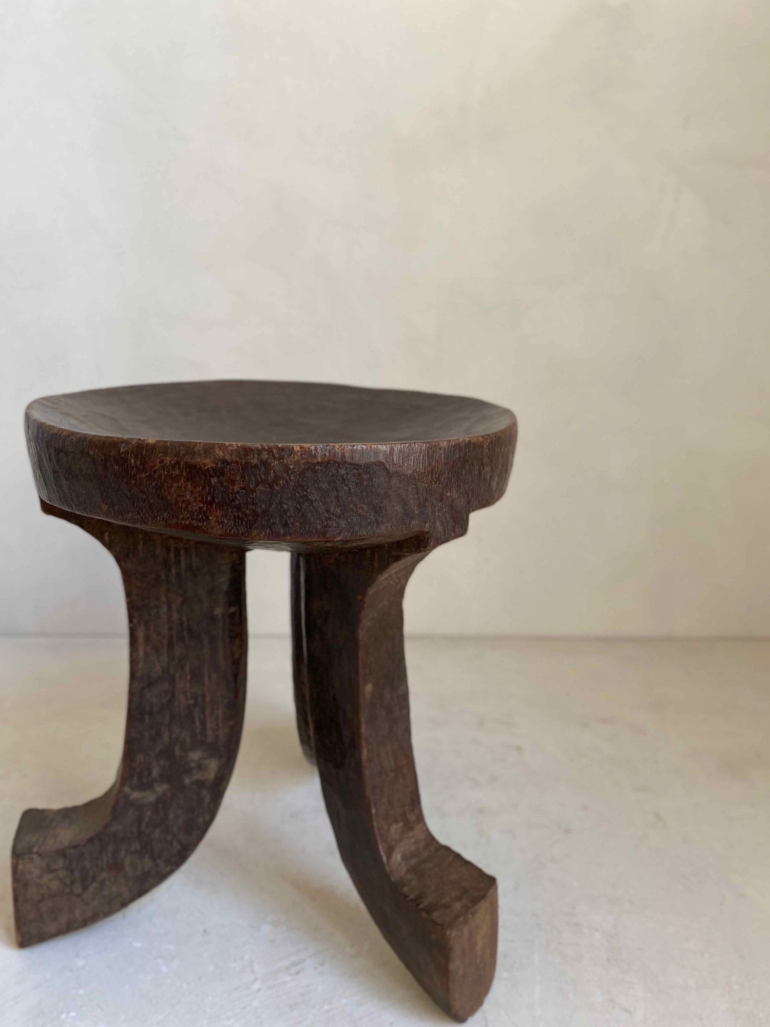The Corner - Oromo stool N° 20 - African Benches & Stools