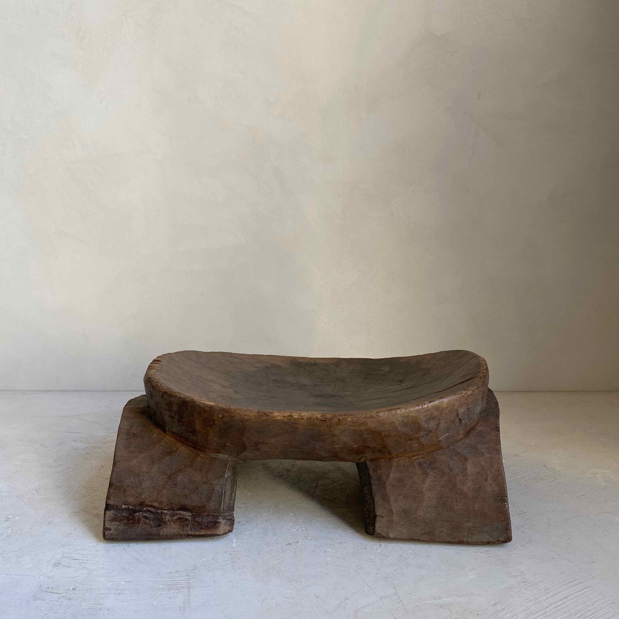The Corner - Oromo stool N° 23 - African Benches & Stools