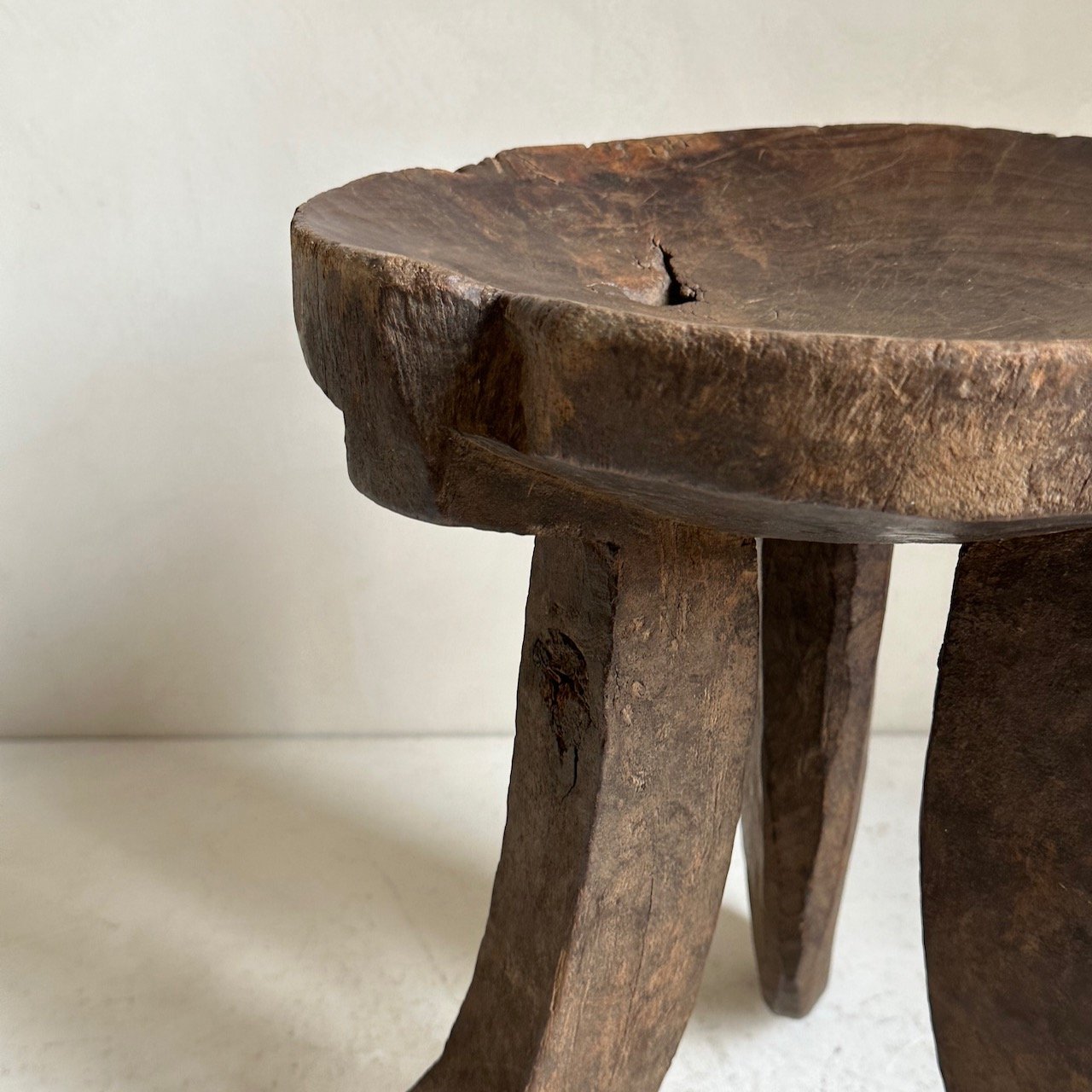 The Corner - Oromo stool N° 43 - African Benches & Stools
