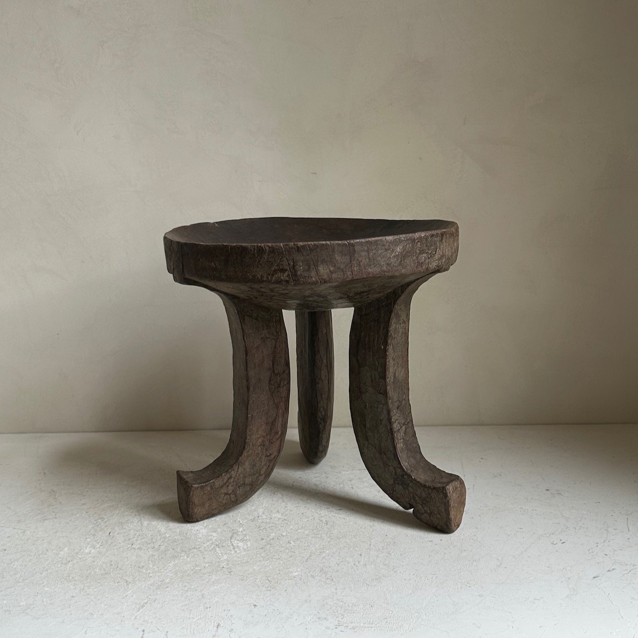 The Corner - Oromo stool N° 49 - African Benches & Stools