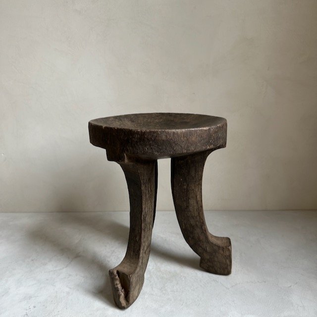 The Corner - Oromo stool N° 52 - African Benches & Stools