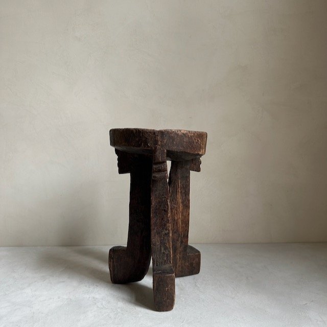 The Corner - Oromo stool N° 60 - African Benches & Stools