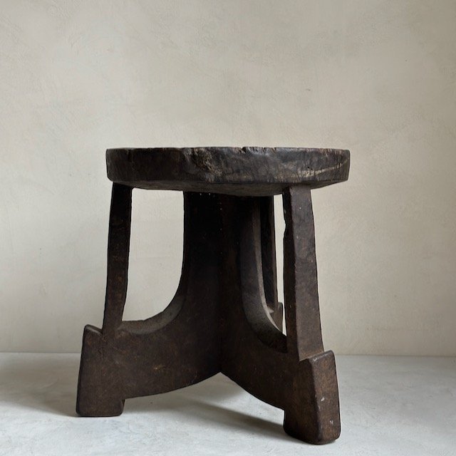 The Corner - Oromo stool N° 63 - African Benches & Stools