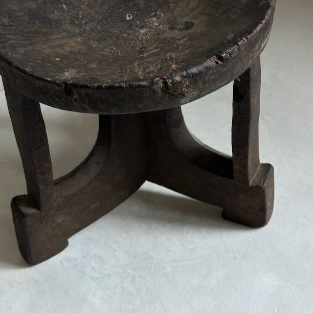 The Corner - Oromo stool N° 63 - African Benches & Stools