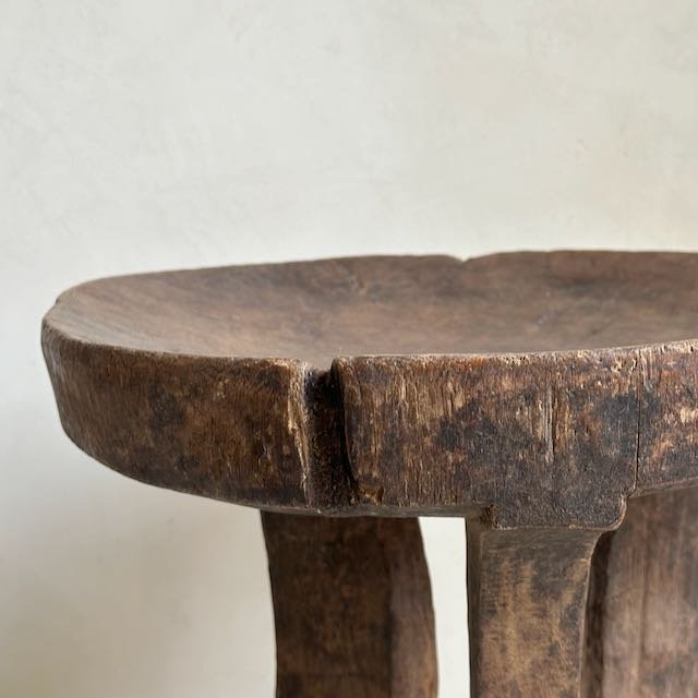 The Corner - Oromo stool N° 64 - African Benches & Stools
