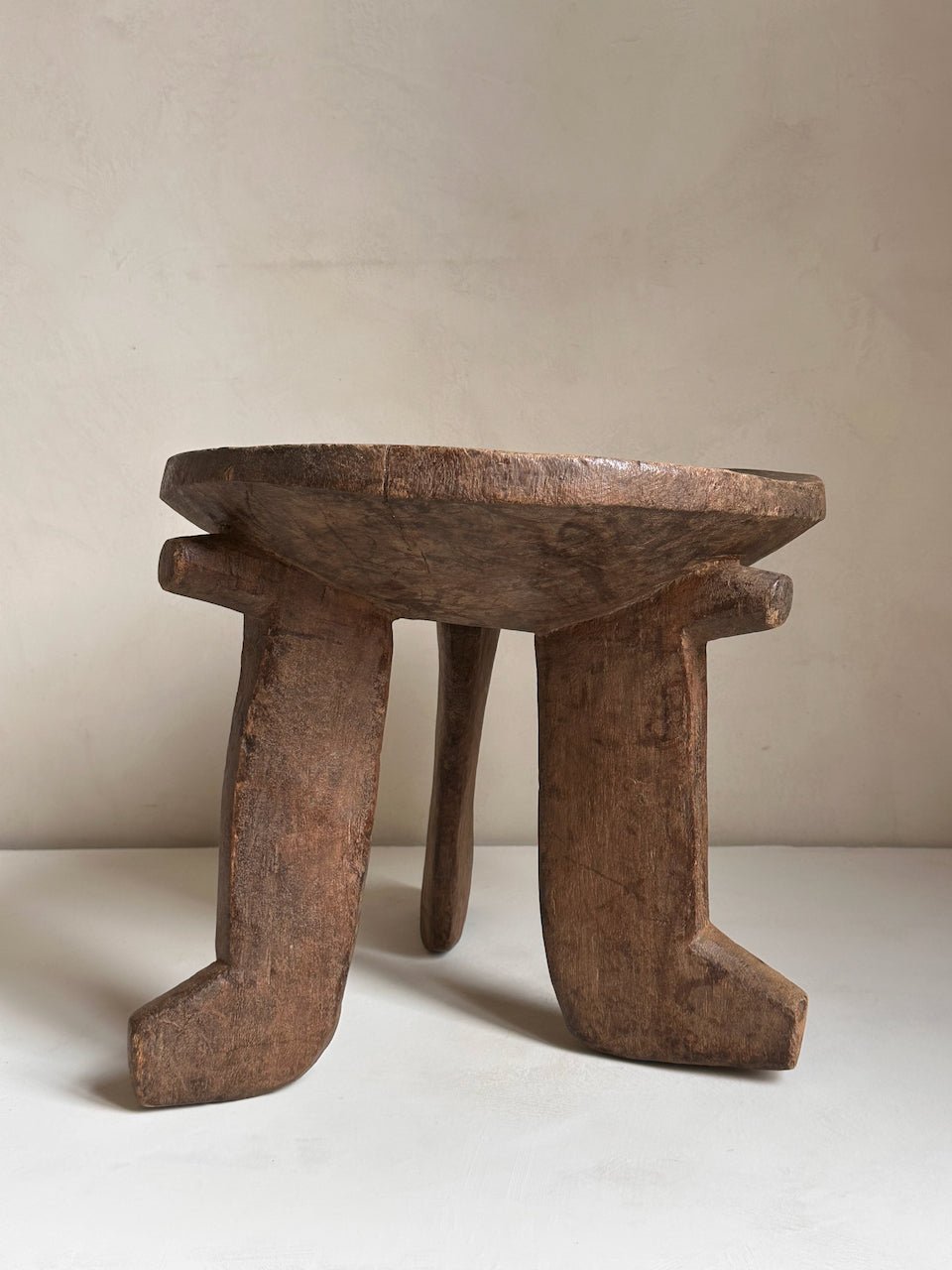 Oromo stool Nº 70 – The Corner