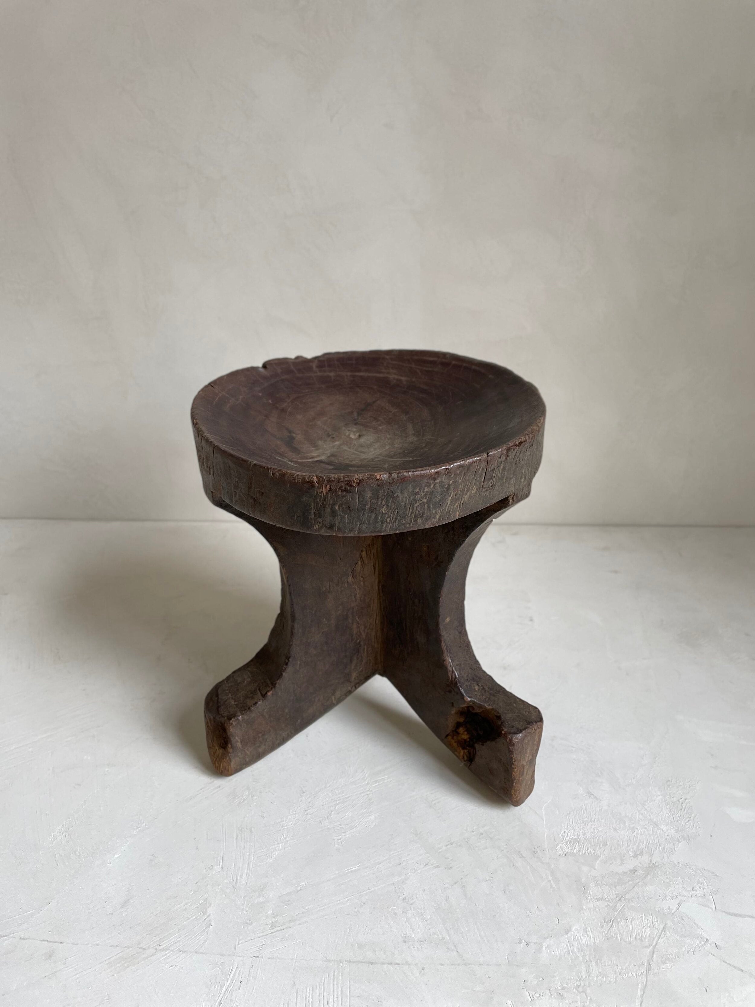 The Corner - Oromo stool Nº15 - African Benches & Stools