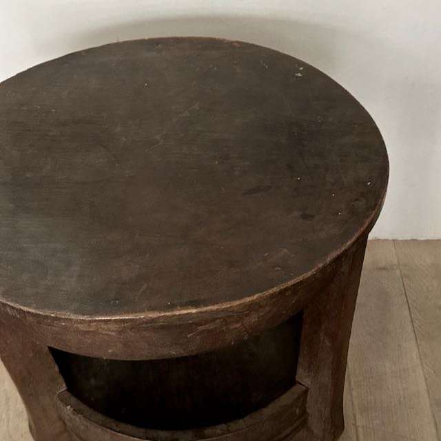 The Corner - Oromo table round N° 3 - African Tables