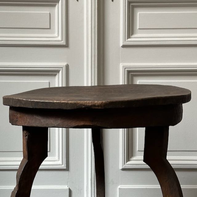 The Corner - Oromo table round N°5 - African Tables