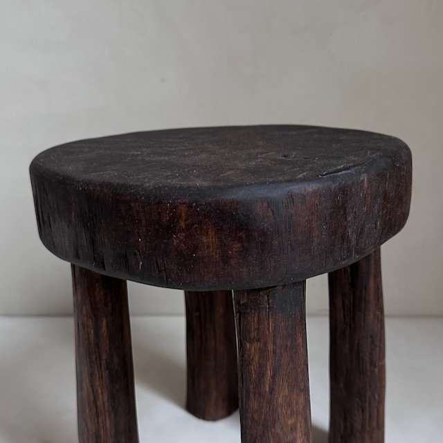 The Corner - Round Senufo stool N° 12 - African Benches & Stools