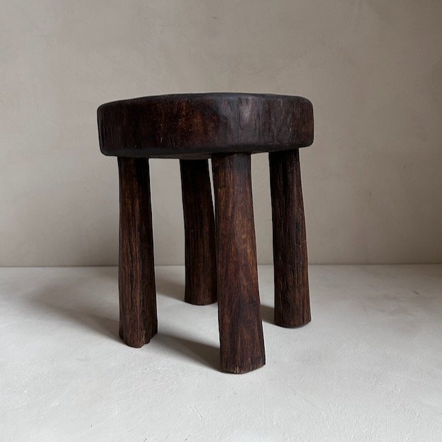 The Corner - Round Senufo stool N° 12 - African Benches & Stools