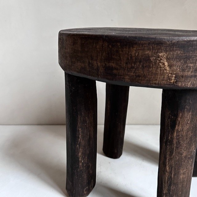 The Corner - Round Senufo stool N° 16 - African Benches & Stools