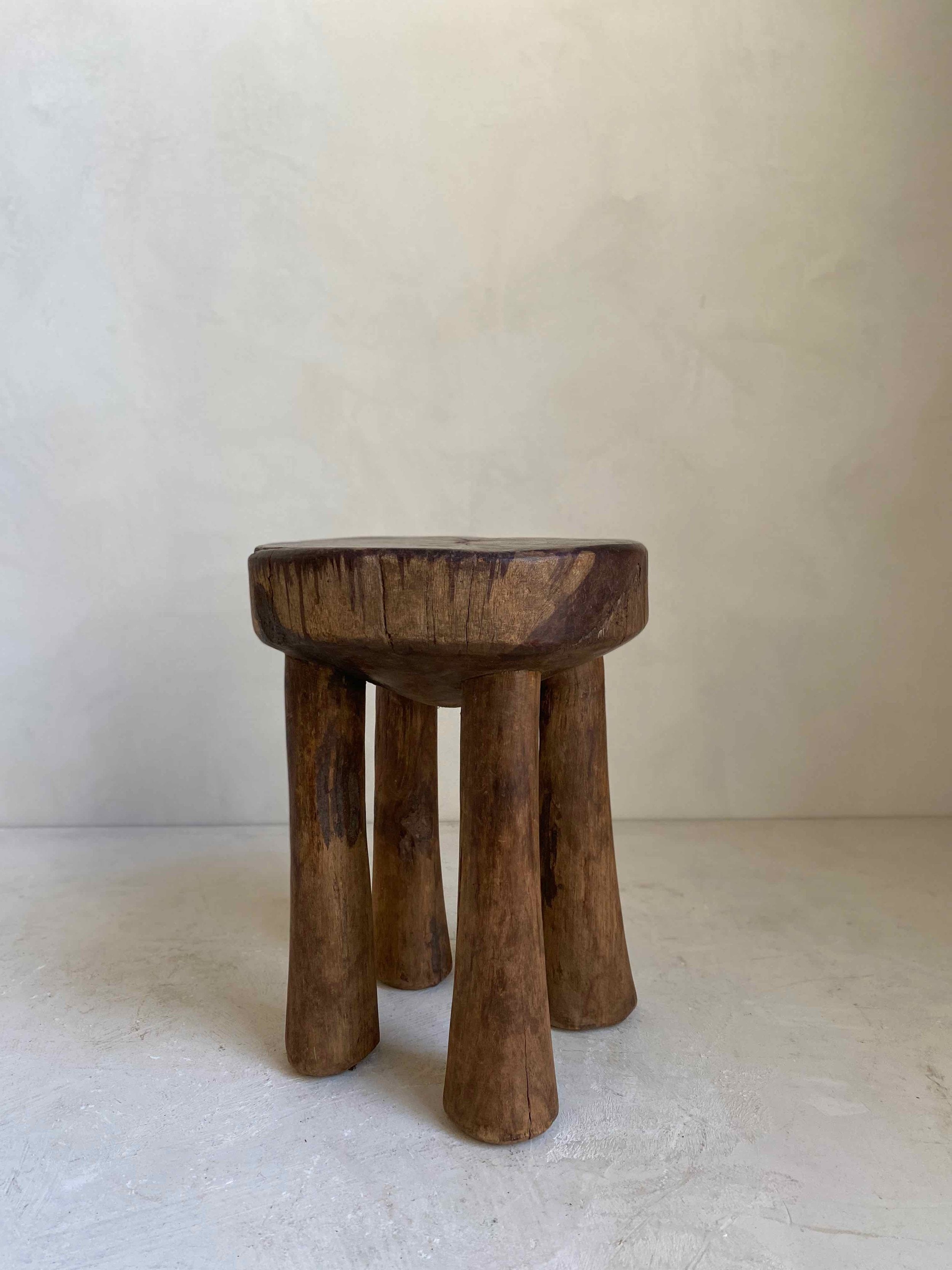 The Corner - Round senufo stool N° 2 - African Benches & Stools