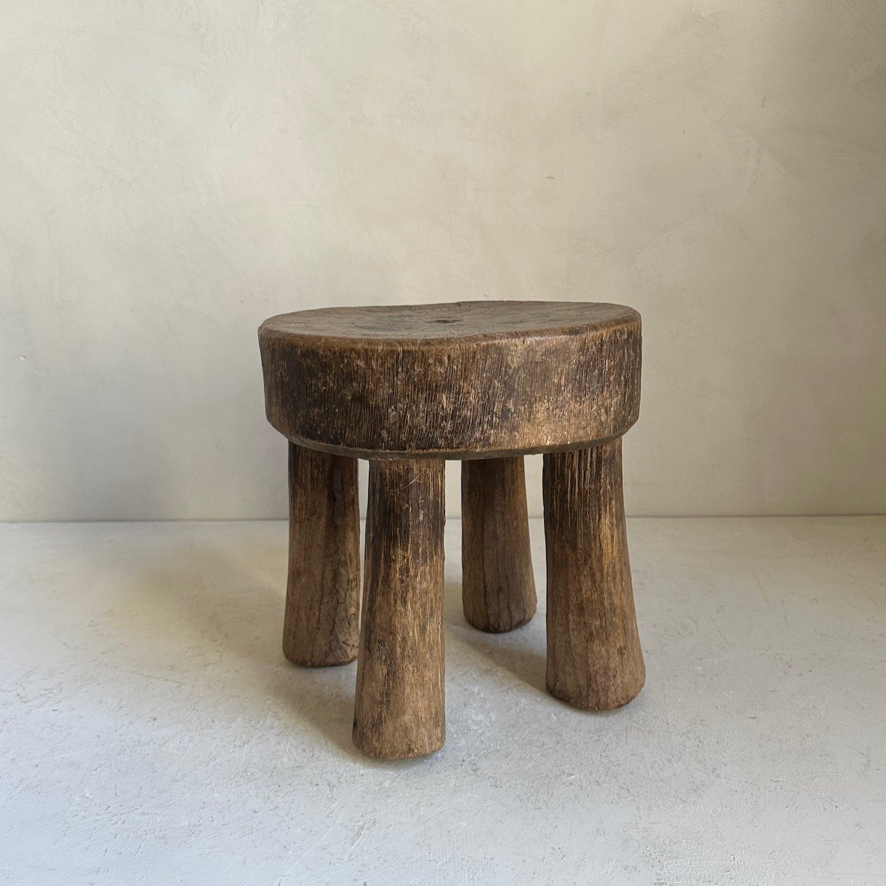 The Corner - Round Senufo stool N°7 - African Benches & Stools