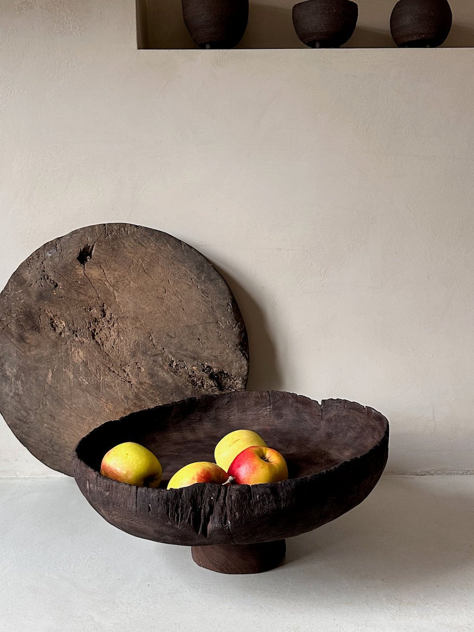 The Corner - Round tray with feet N° 17 - Decoration