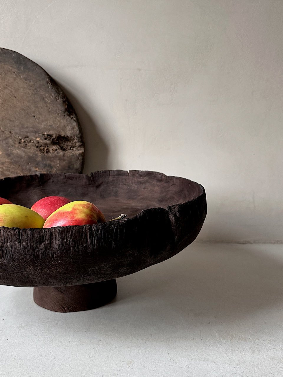 The Corner - Round tray with feet N° 17 - Decoration