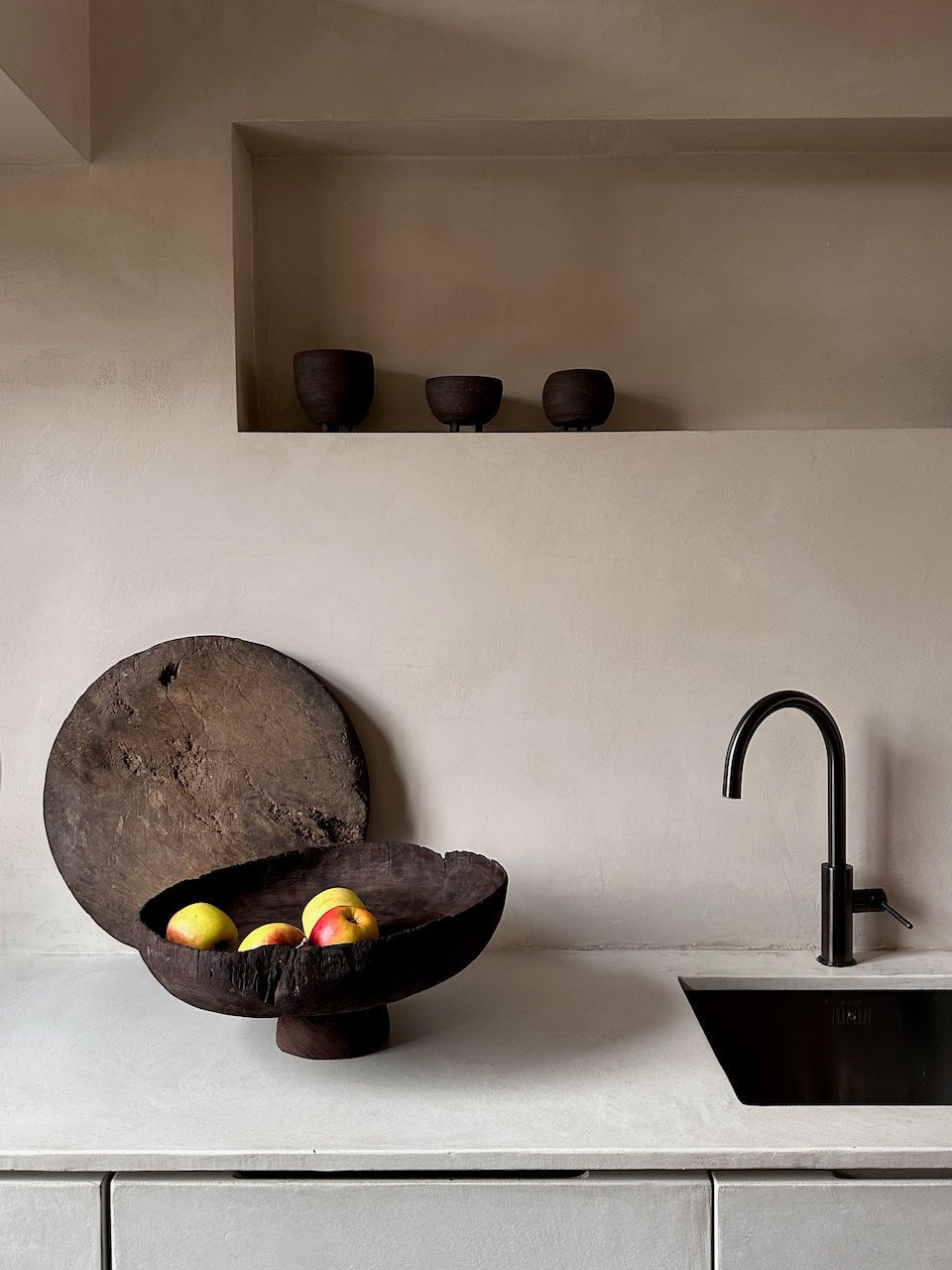 The Corner - Round tray with feet N° 17 - Decoration