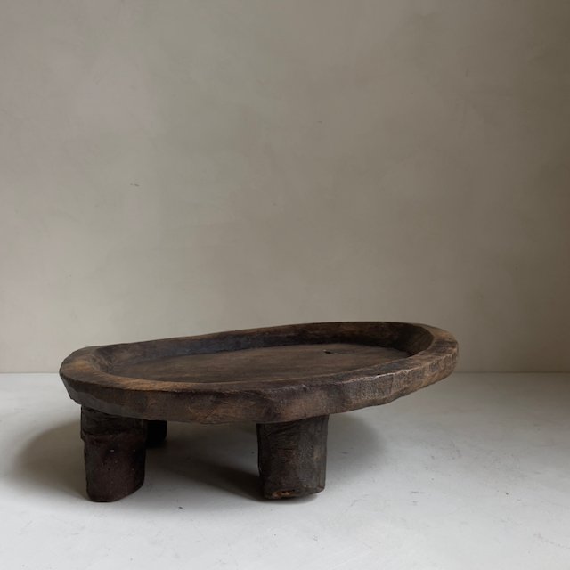 The Corner - Round tray with feet N° 11 - Decoration