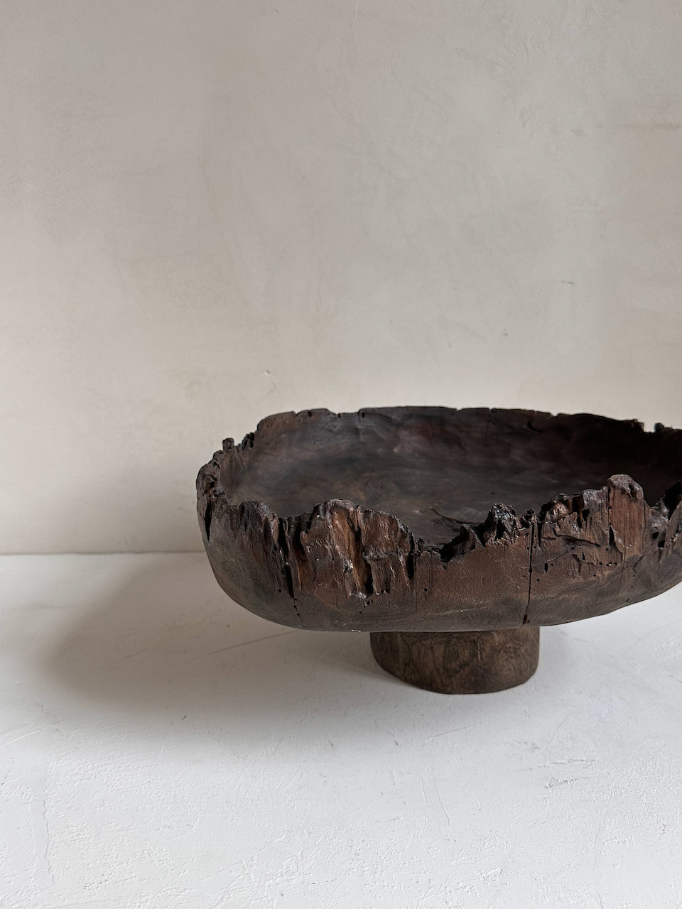 The Corner - Round tray with feet N° 16 - Decoration