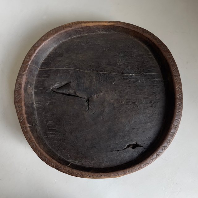 The Corner - Round tray with feet N° 9 - Decoration