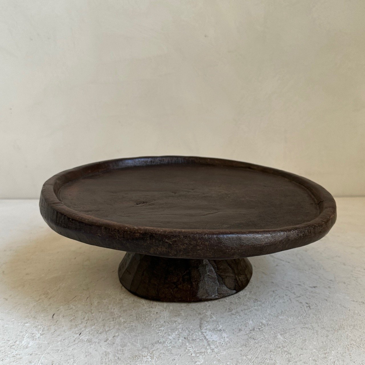 The Corner - Round tray with feet No 5 - 