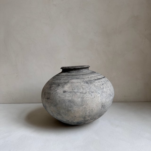 The Corner - Rustic earthenware pot No 110 - 