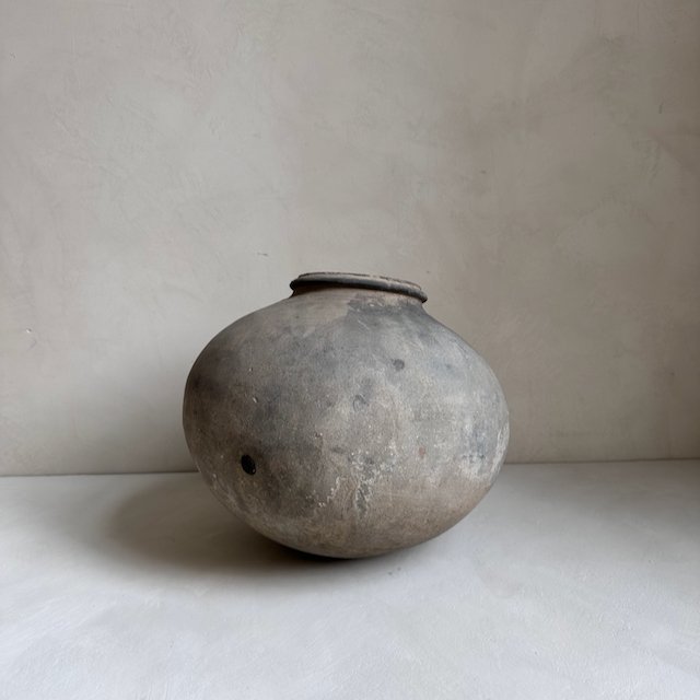 The Corner - Rustic earthenware pot No 112 - 